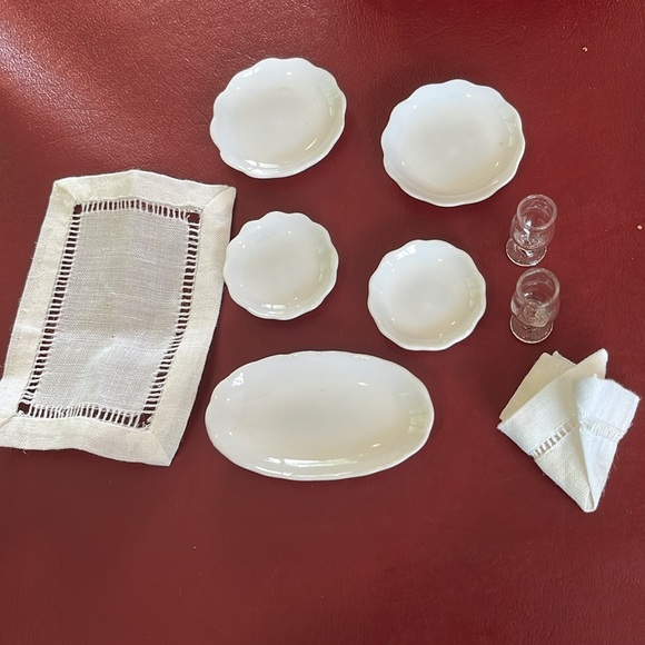 Gene’s Picnic Basket - for Gene Marshall - Picture 5 of 8